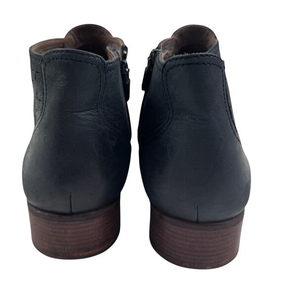 Dansko Liberty Buttery Soft Laser Cut Leather Ankle Boots Women's Size 40/9.5-10 - Picture 4 of 9